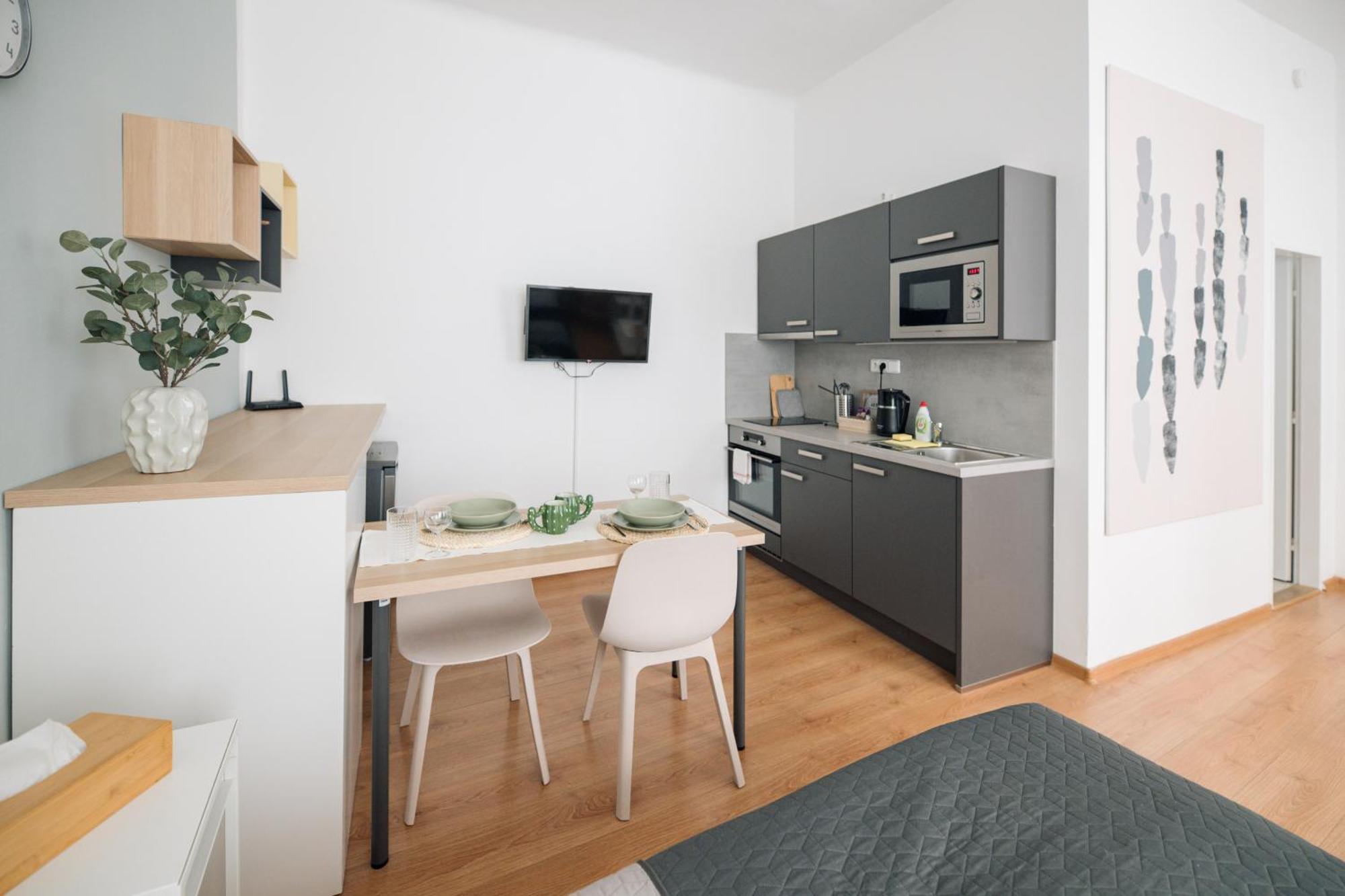 7 Nights Apartments Dominikanske N. Brno Dış mekan fotoğraf