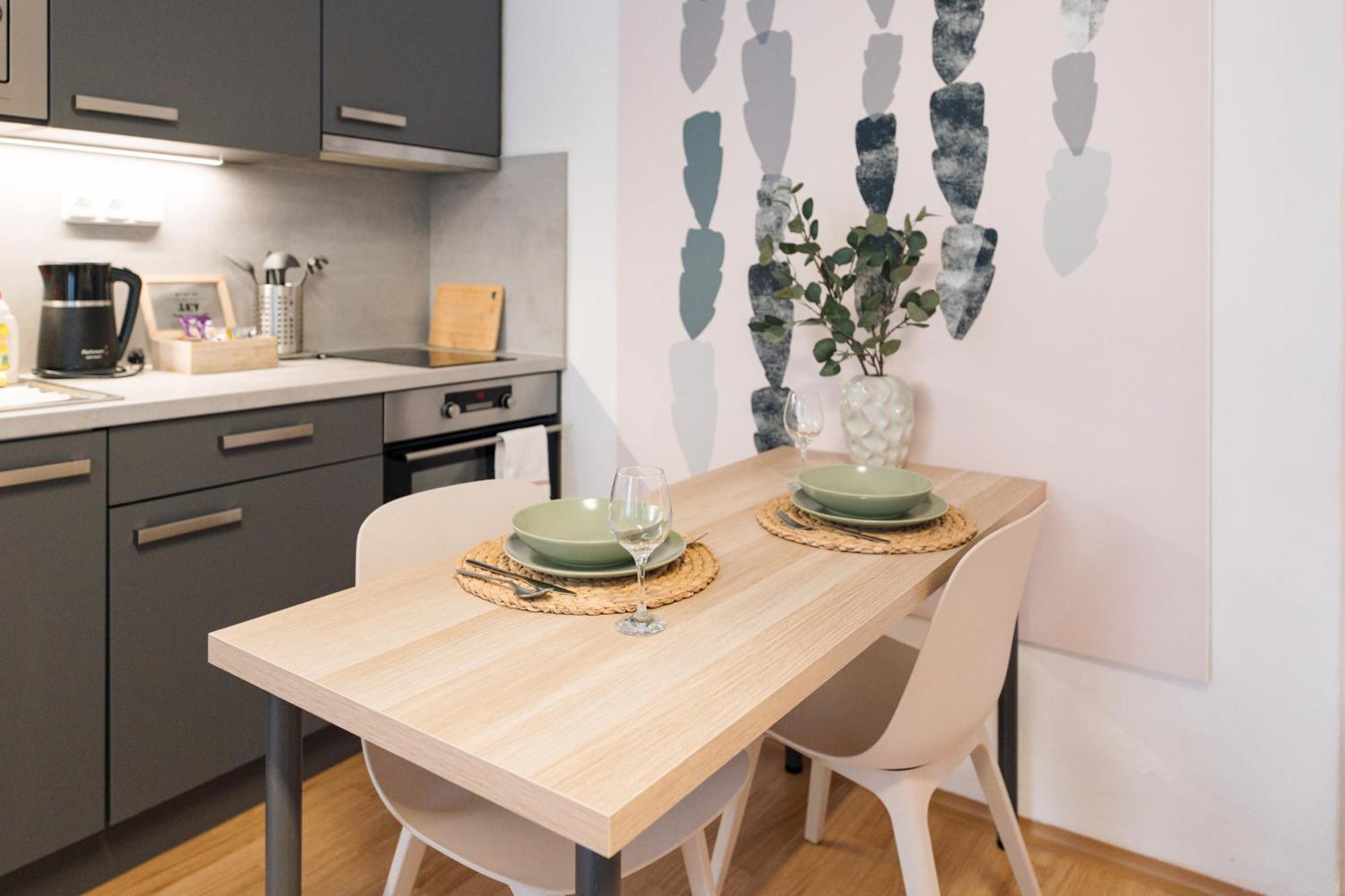 7 Nights Apartments Dominikanske N. Brno Dış mekan fotoğraf